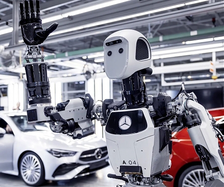 Humanoid Robots are Joining Mercedes' Assembly Line - Apptronik