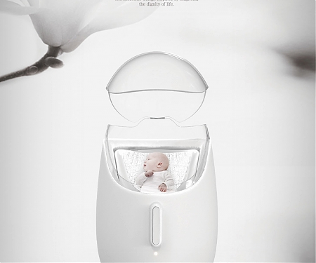 The Kangaroo-Inspired Incubator - Magnolia