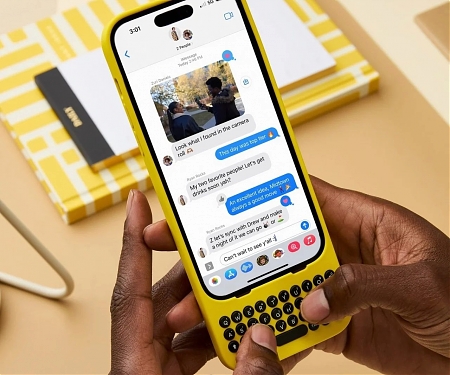Clicks QWERTY Keyboard iPhone Case Brings Back The Joy of Typing