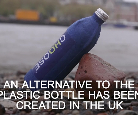A Scientist Invented a Replacement for Plastic Water Bottles That Fully Decomposes in 3 Weeks