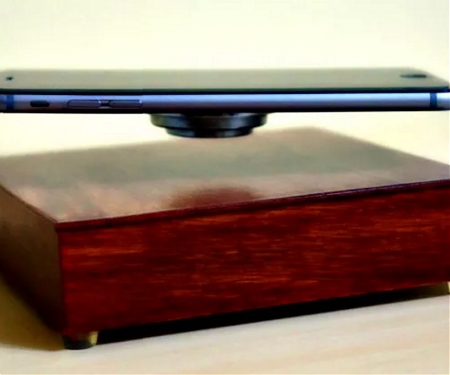 (Video) Levitating Smartphones ? New Magnetic Charger Makes It Happen - OvRcharge