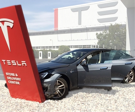 Tesla Is a Stock-Picking Nightmare. Or Is It a Dream ?