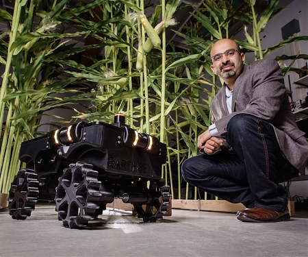 Cross a John Deere with a Roomba, and You Get This Crop-Monitoring Robot