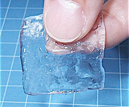 Temperature-Controlled Hydrogel Can Walk