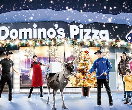 (Video) Domino’s Pizza Cancels Reindeer Delivery Plan, Offers Reindeer-Cosplay Bikes Instead