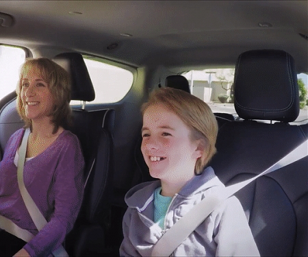 (Video) Real People are Now Hailing Waymo’s Robotic Taxis, Without a Driver in Sight