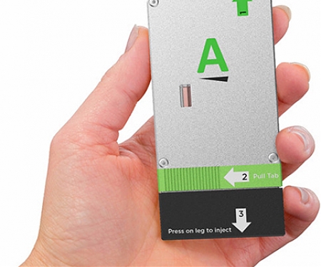 (Video) AdrenaCard, an Epinephrine Autoinjector The Size of a Credit Card