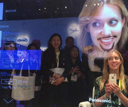 (Video) Panasonic's Smart Mirror Shows You How to Improve Your Look