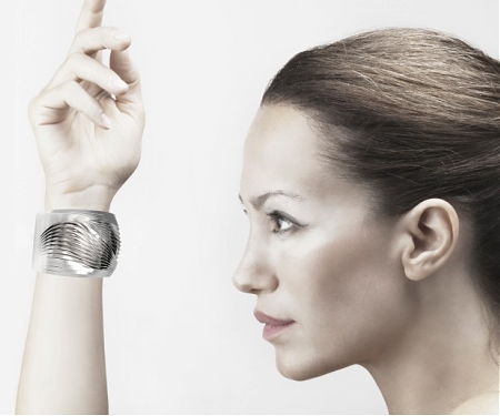 (Video) Can Wristify Work as a Personal Air Conditioner ?