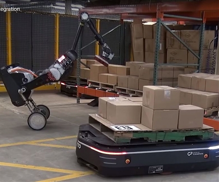 (Video) Boston Dynamics and OTTO Handle Demo Future of Warehouse Robotics