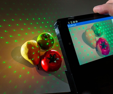 (Video) NutriRay3D Uses Laser Light and Your Phone to Count Calories