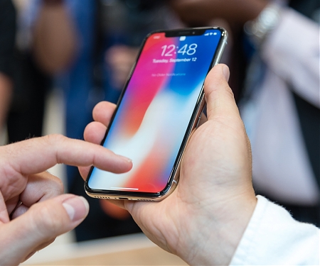 Global Top Selling Smartphones – November 2017