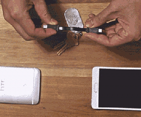(Video) The Juicer : Phone-to-Phone Charging Cable