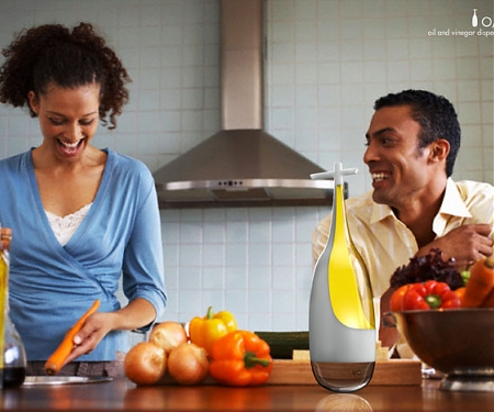 O/V : Playful Oil & Vinegar Wobble Dispenser