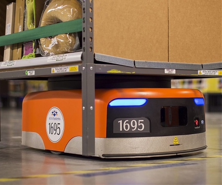 There are 170,000 Fewer Retail Jobs in 2017—and 75,000 More Amazon Robots