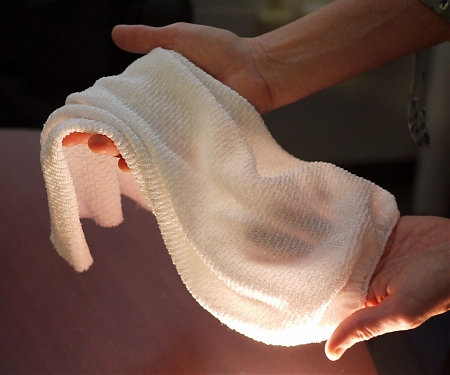 (Paper) This New Fabric will Automatically Cool You Down When You Get Hot and Sweaty