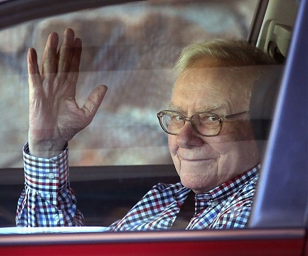 Warren Buffett Can Hunt Elephants From Home