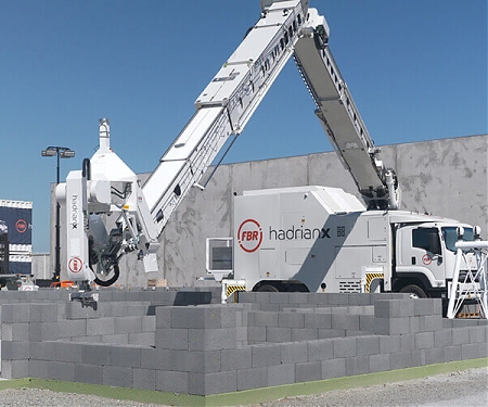 (Video) Hadrian X Brick-Laying Robot Ups The Ante to 200 Blocks an Hour