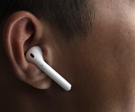 (PDF) Few Smartphone Users Interested in Phones Without Headphone Jacks