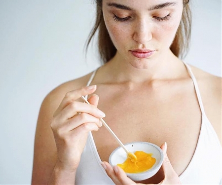 New Beauty Brand Lets Customers Blend Their Own Skincare Products - Loli Beauty