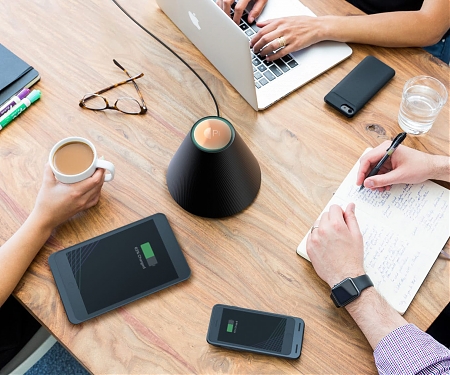 Pi Wirelessly Charges Your Devices at a Distance, No Mat Required