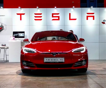 Tesla Rides Model 3’s Popularity to Its First Profit in 2 Years