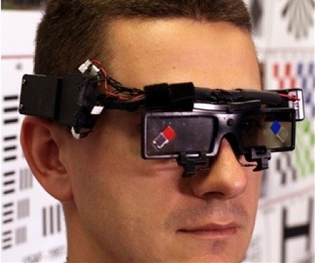 Telescopic Contact Lenses Zoom In and Out with the Wink of an Eye