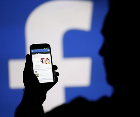 All of Facebook's Revenue Growth Comes from One Source : Mobile Ads