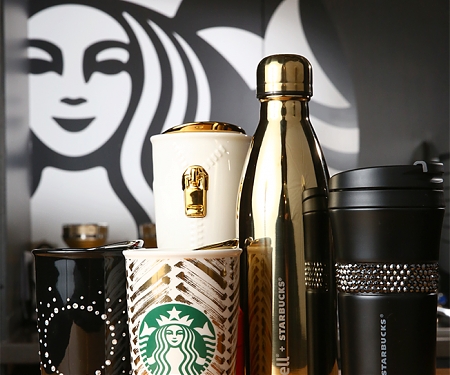 Why Starbucks Sold Out of Those $200 Swarovski Gift Cards