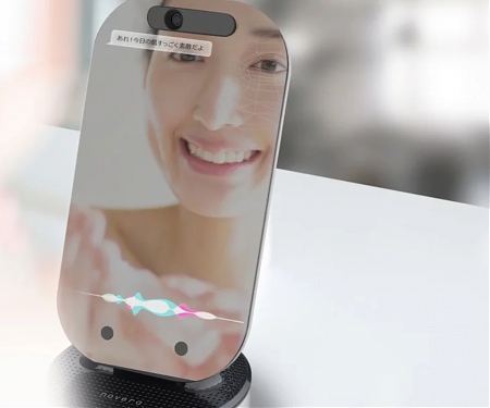 (Video) Novera is a Smart, Talking Mirror That Interacts with Users to Make Them Feel Beautiful