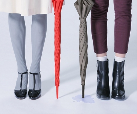 Raindrop-Proof Umbrella Protects Itself (and You) from Water
