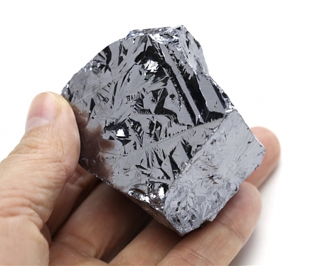 Innovative Molten Silicon-Based Energy Storage System