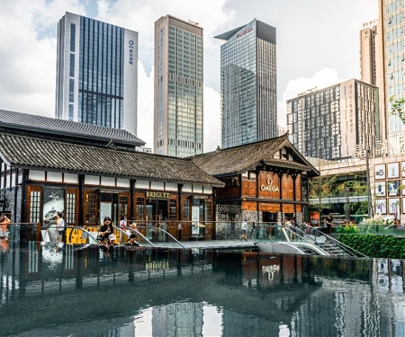 China Exits ‘Dynamic Zero’ But Many Consumers Remain Indoors