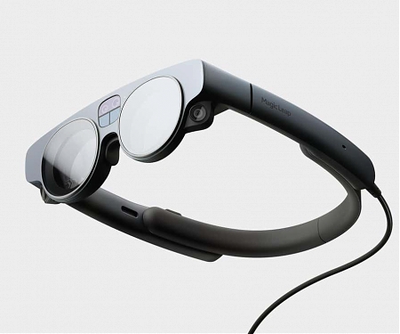 Magic Leap 2 AR Headset Revealed : Dimming, Larger FOV, Smaller Size