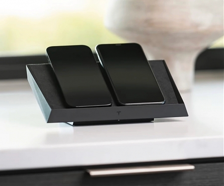 Tesla Announces a $300 Charging Mat That Can Recharge 3 Devices At Once
