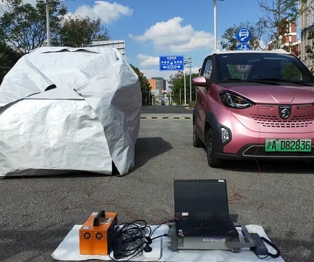 (Paper) Blanket for Electric Cars Helps Preserve Battery Performance