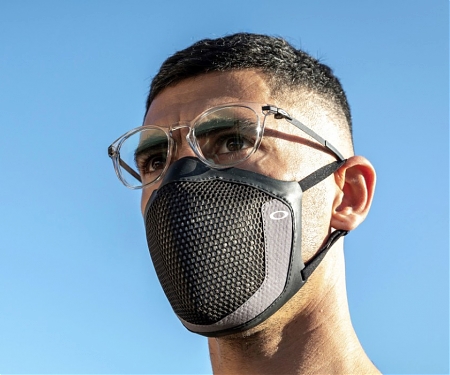 (Video) Oakley's N95 Mask - Preventing Your Glasses from Fogging Up