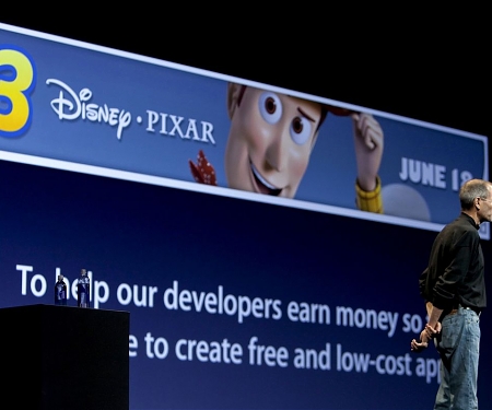 Apple Finds Its Next Big Business : Showing Ads on Your iPhone