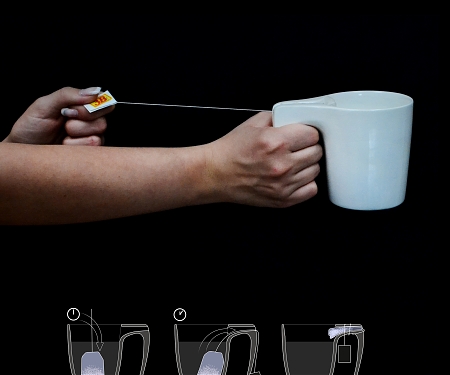 The Tea Cup SlingsHOT Means No More Wet Tea Bags