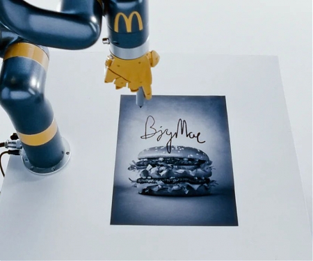 (Video) McDonald’s Signature Burger Now Has Its Own Autograph