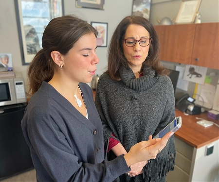 (Video) First Wearable Device for Vocal Fatigue Senses When Your Voice Needs a Break