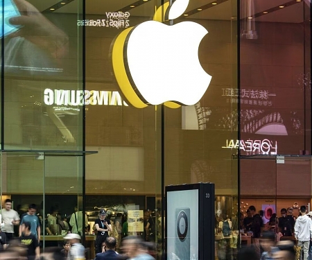 Apple Considered, Rejected Switch to DuckDuckGo From Google