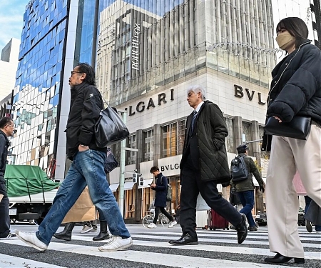 Luxury Brands’ Japan Dilemma : Boom or Bust ?