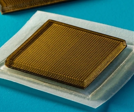 (VIdeo) MIT Engineers Made a Stamp-Sized Ultrasound Sticker