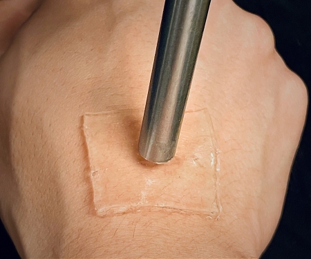 Hydrogel Bandage Uses Ultrasound to Better Stick to The Skin