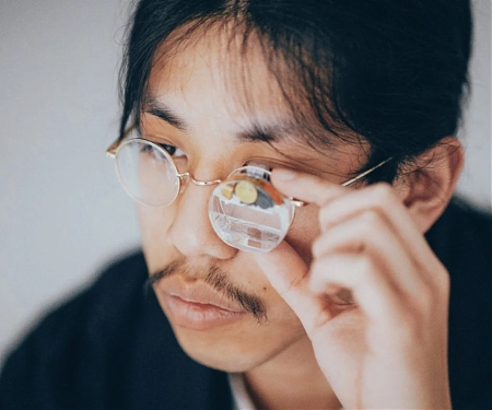 DIY AR Glasses Get a Bit Geekier with This Monocle Clip-on