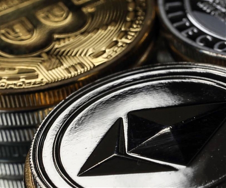 Investors Are Piling Into Crypto Startups - Just Not in China