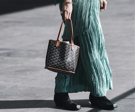 (Paper) Why ‘Invisible Luxury’ Is China’s Latest Trend