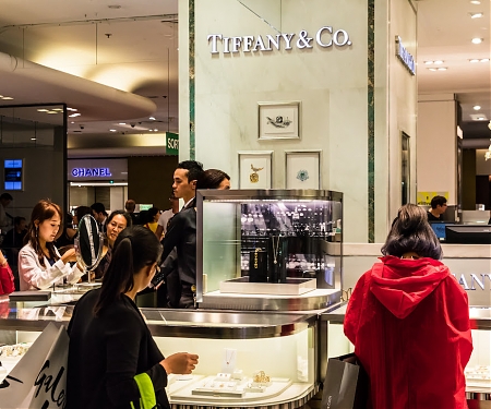 When Will Chinese Tourists Re-Embrace Overseas Travel ?