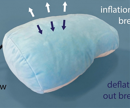 (Paper) A Calming Hug : Design and Validation of a Tactile Aid to Ease Anxiety